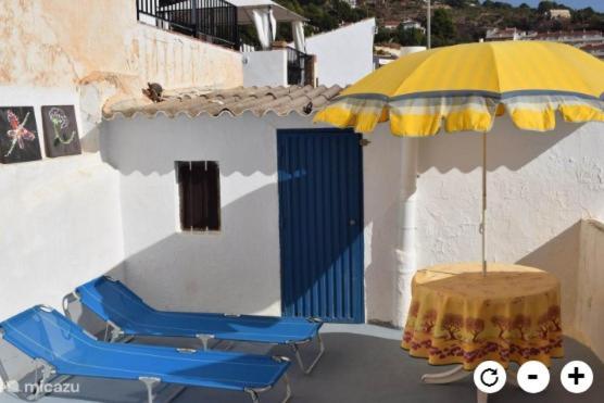 Casa Marlo, Spacious House In The Lively Centre Of Competa Exterior photo